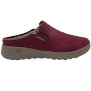 Skechers GOWalk Joy Water Repellant Suede Clogs Snuggly sz 6.5 Women’s